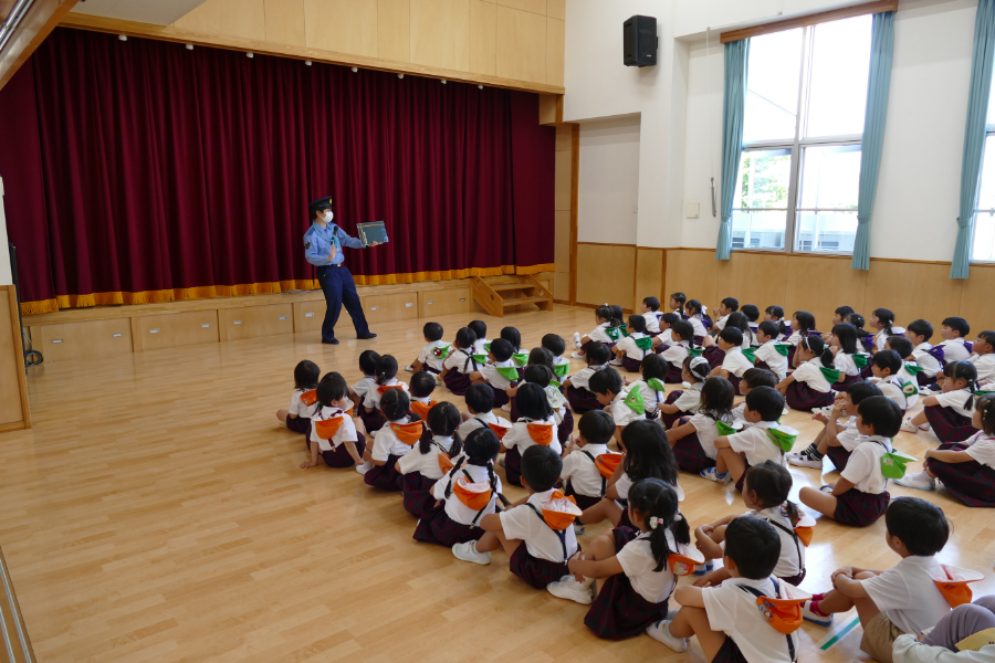 交通安全教室をおこないました。